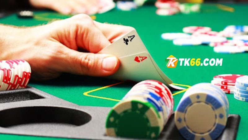 Chơi game bài tại sảnh V8 Poker